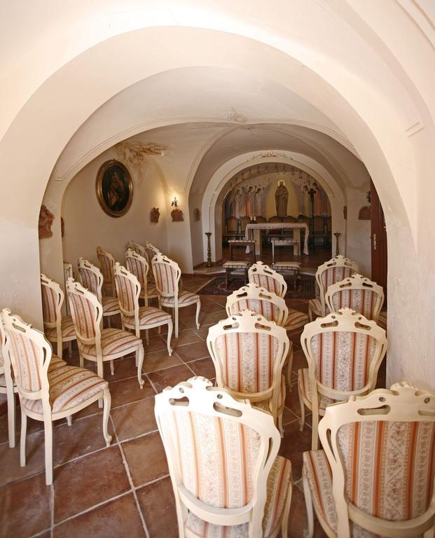 Castello D'Abruzzo Hotel Ripa Teatina Exterior photo